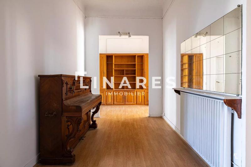 Appartement - 188 m² - 5 pièces