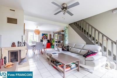 Maison - 128 m² - 7 pièces