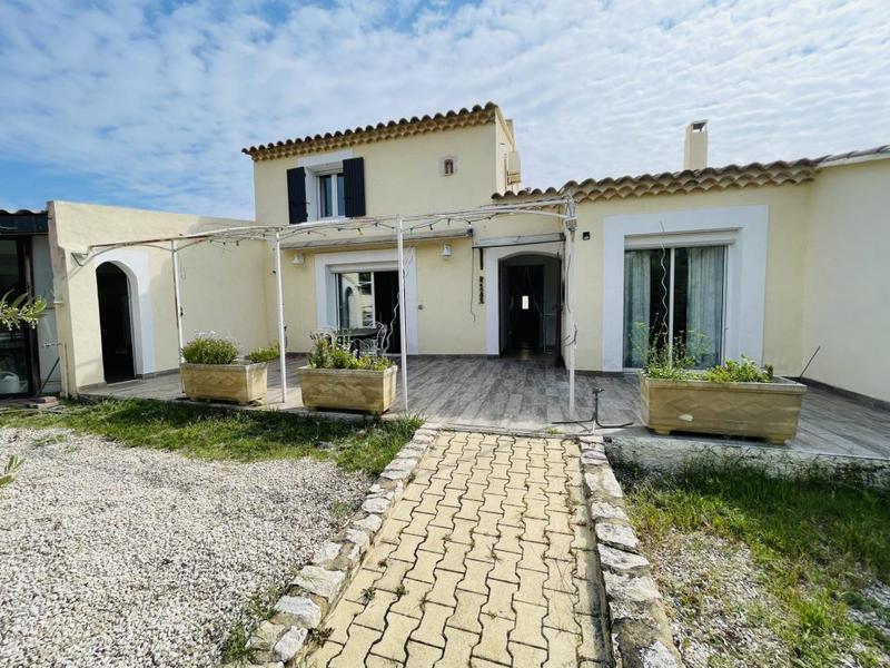 Maison - 153 m² - 5 pièces