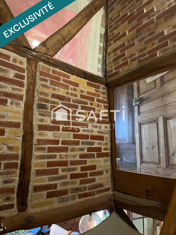 Maison - 250 m² - 12 pièces