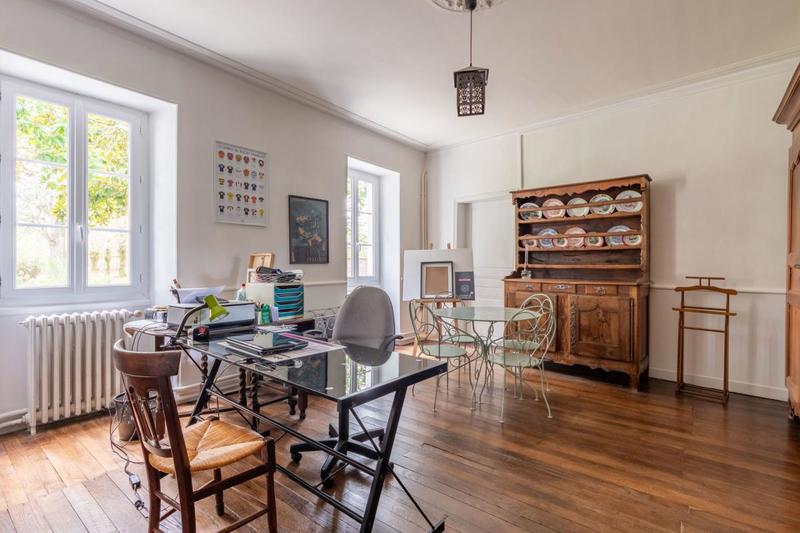 Demeure - 280 m² - 8 pièces