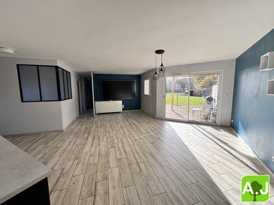 Maison contemporaine - 90 m² - 4 pièces