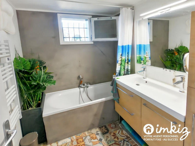 Maison - 100 m² - 6 pièces