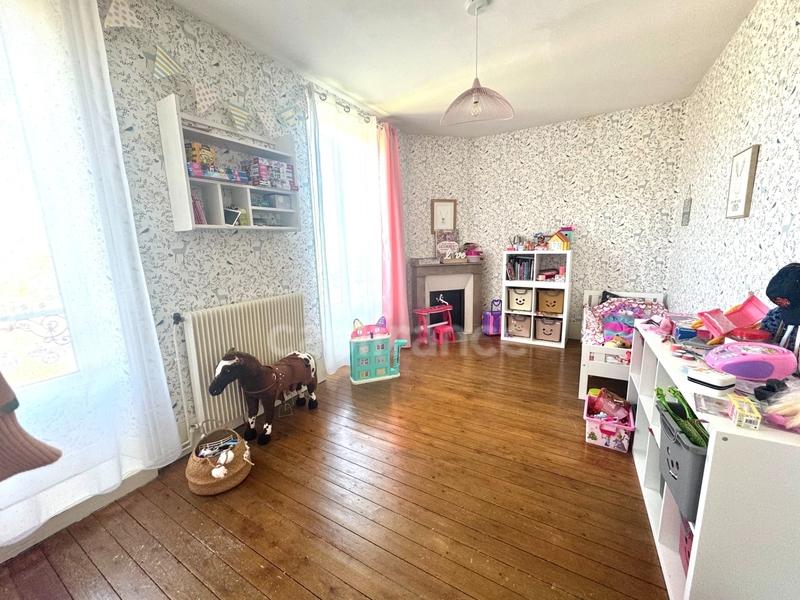 Maison - 191 m² - 8 pièces