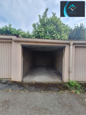 Parking / Garage - 13 m²