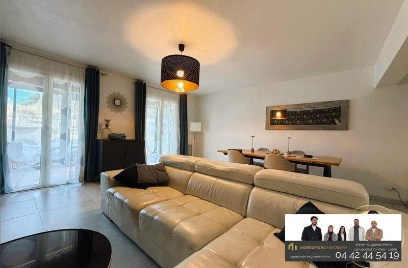 Maison - 93 m² - 5 pièces