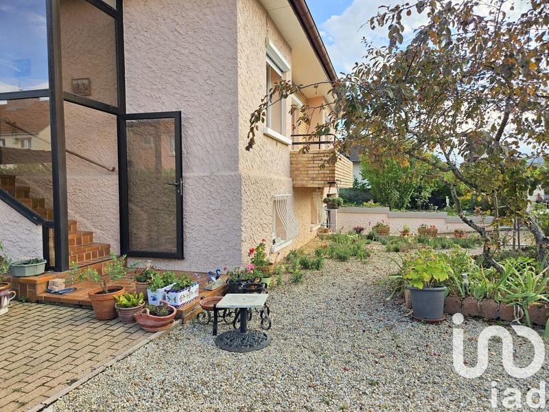 Maison - 99 m² - 4 pièces