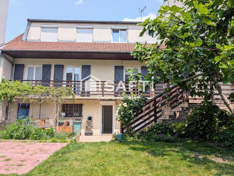 Maison - 210 m² - 9 pièces