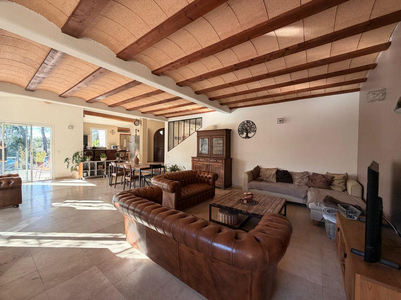 Villa - 182 m² - 5 pièces