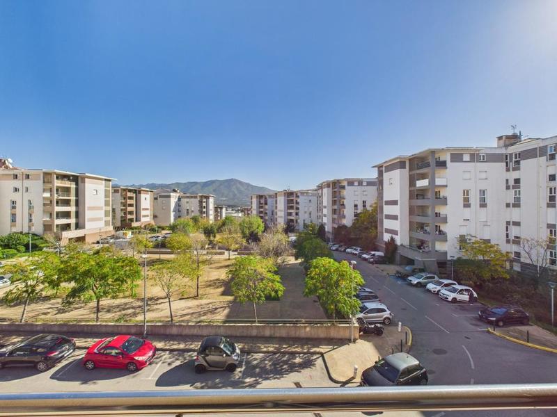 Appartement - 79 m² - 4 pièces