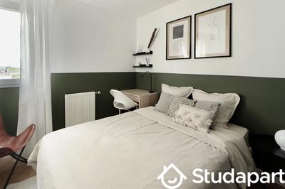 Chambre - 9 m² - 1 pièce