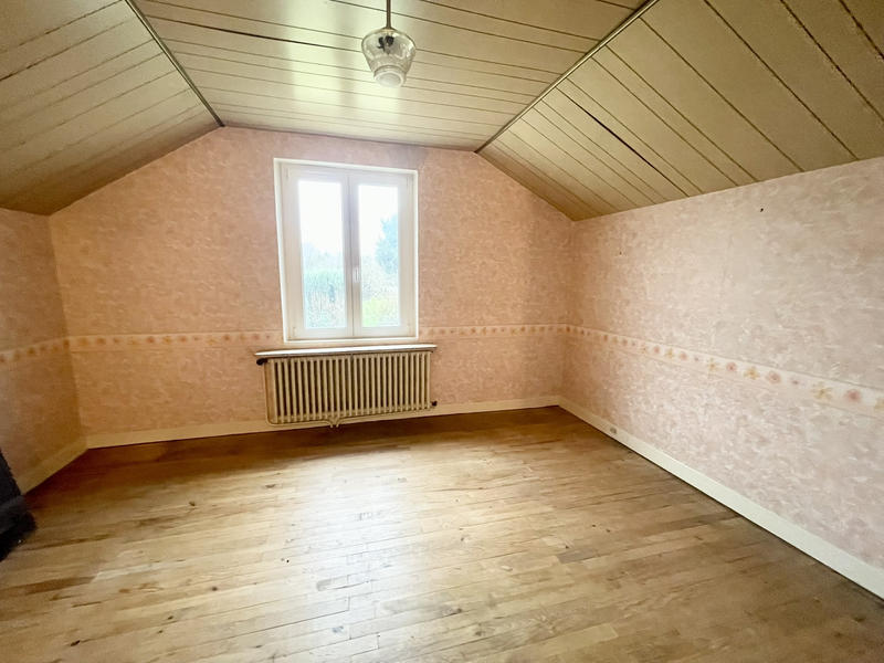 Maison - 95 m² - 5 pièces