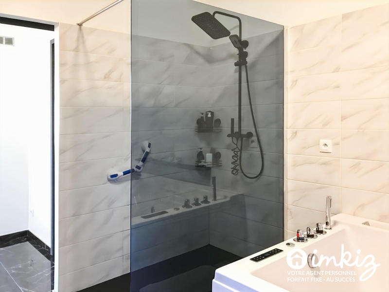 Maison - 166 m² - 6 pièces