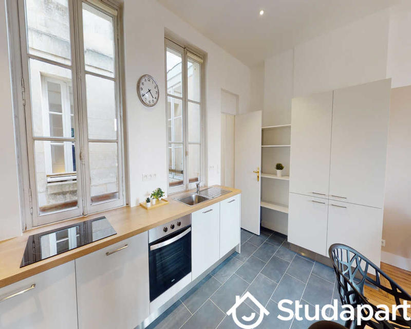 Chambre - 110 m² - 1 pièce