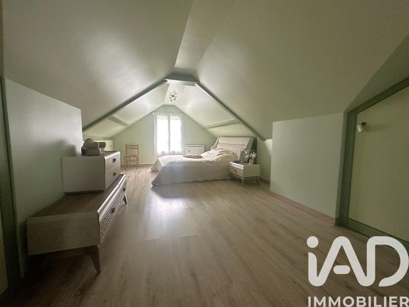 Maison - 263 m² - 8 pièces