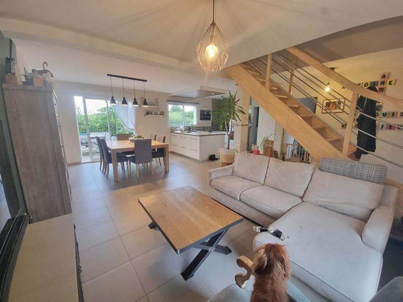 Maison - 128 m² - 7 pièces