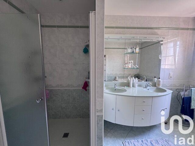 Maison - 205 m² - 7 pièces