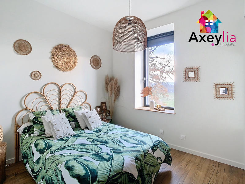 Propriété - 272 m² - 9 pièces