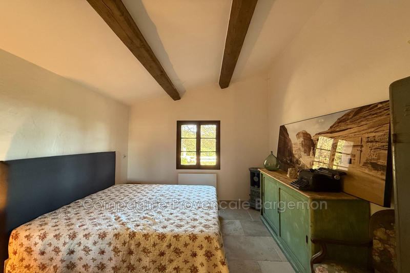 Maison - 200 m² - 2 pièces