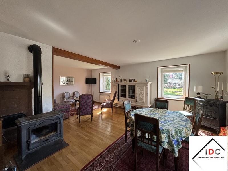 Maison - 190 m² - 6 pièces