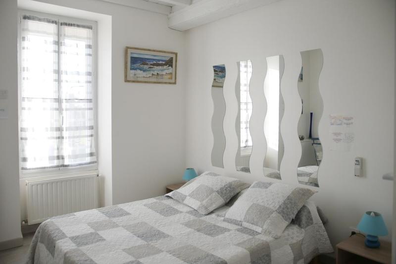 Maison - 341 m² - 12 pièces