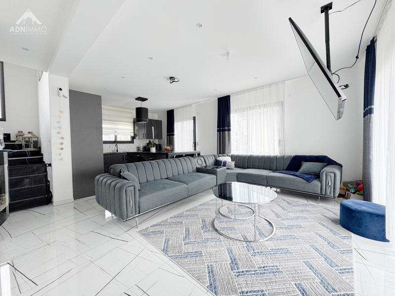 Maison - 115 m² - 5 pièces