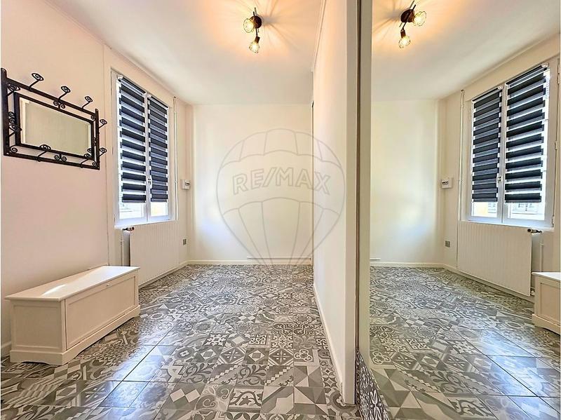 Corps de ferme - 160 m² - 8 pièces