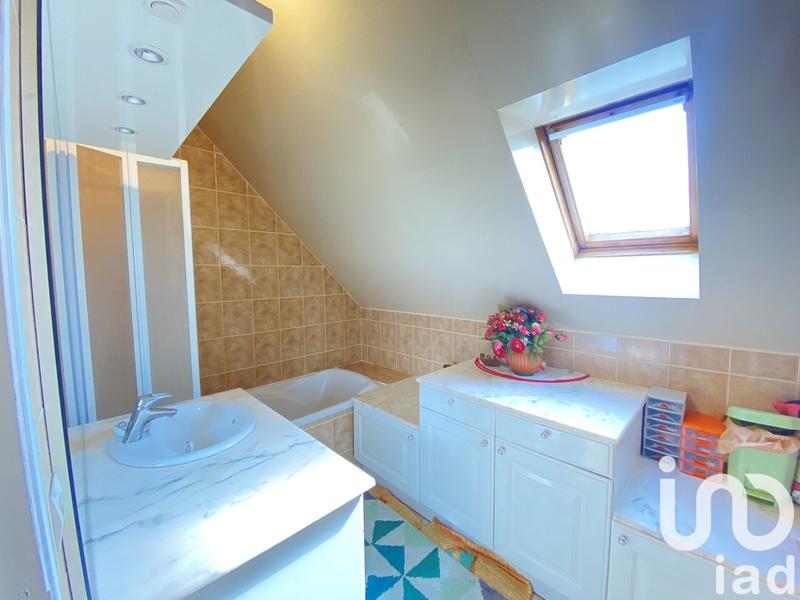 Maison - 104 m² - 6 pièces