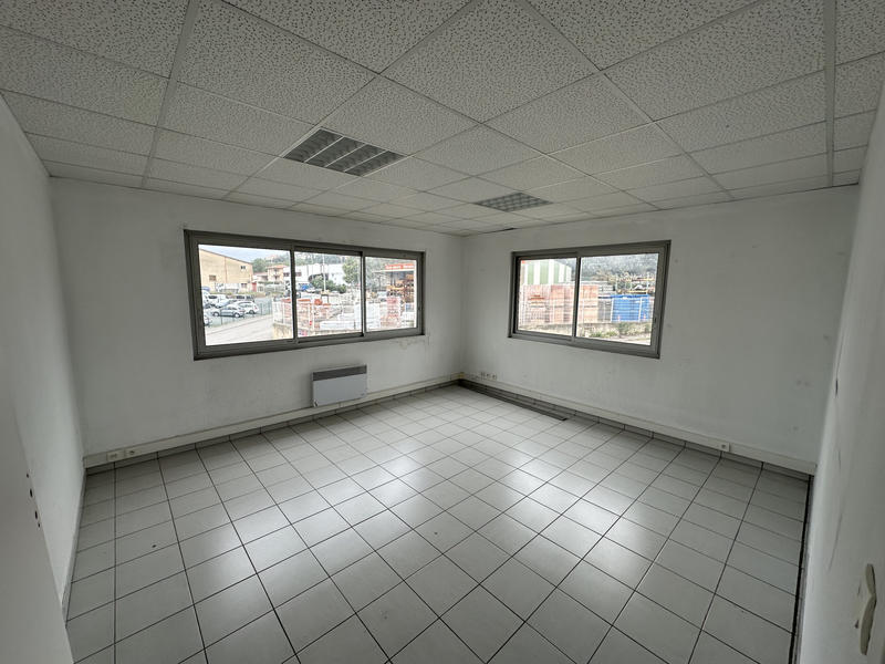 Bureau - 200 m²