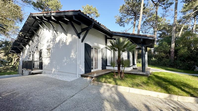 Maison contemporaine - 166 m² - 6 pièces