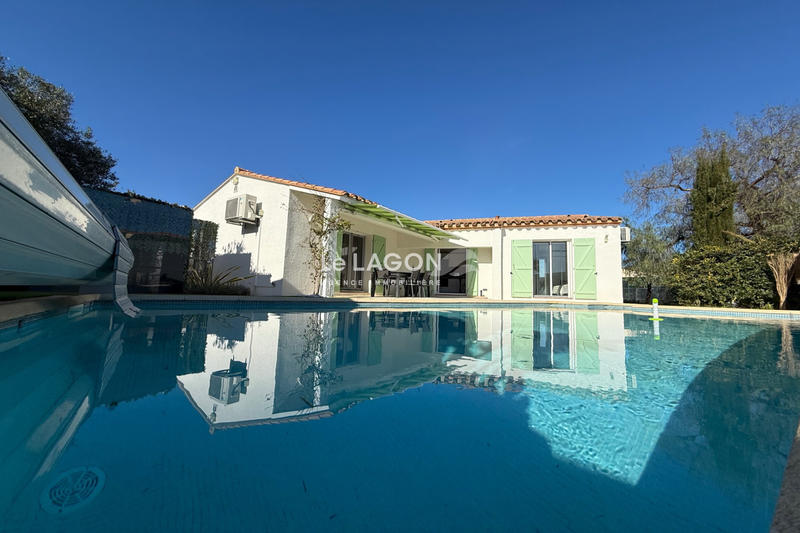 Maison - 94 m² - 4 pièces