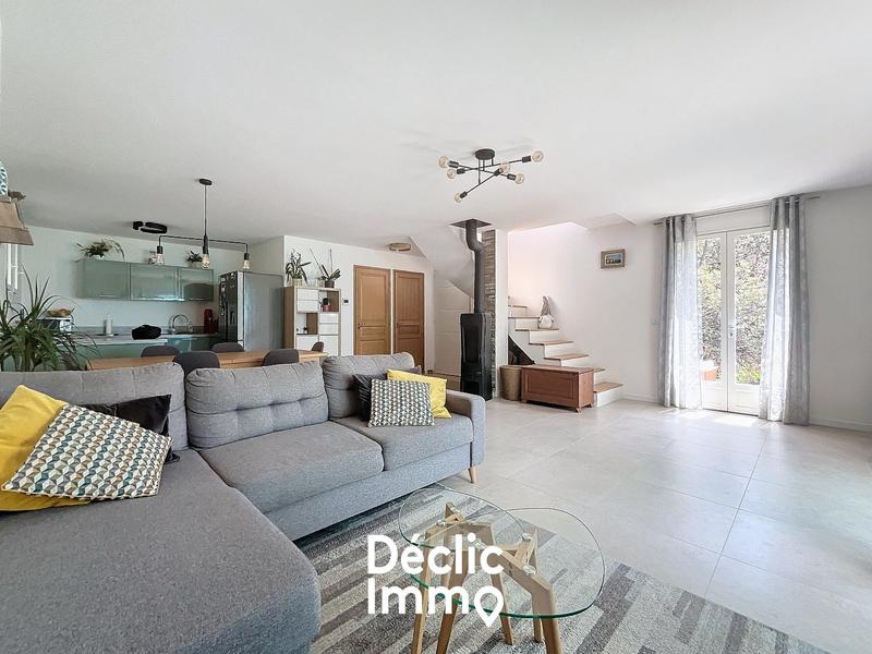 Maison - 90 m² - 4 pièces