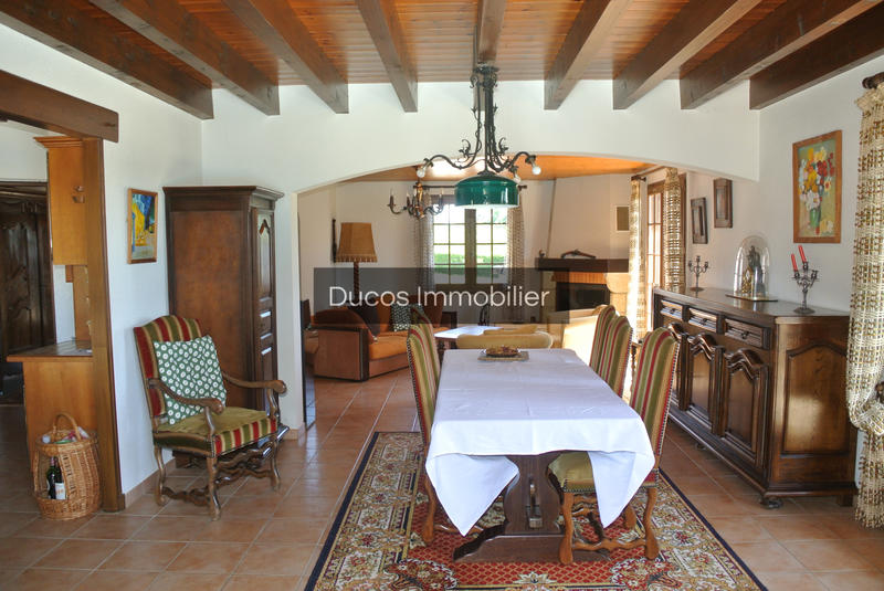 Maison - 260 m² - 5 pièces