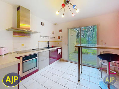 Maison - 136 m² - 6 pièces