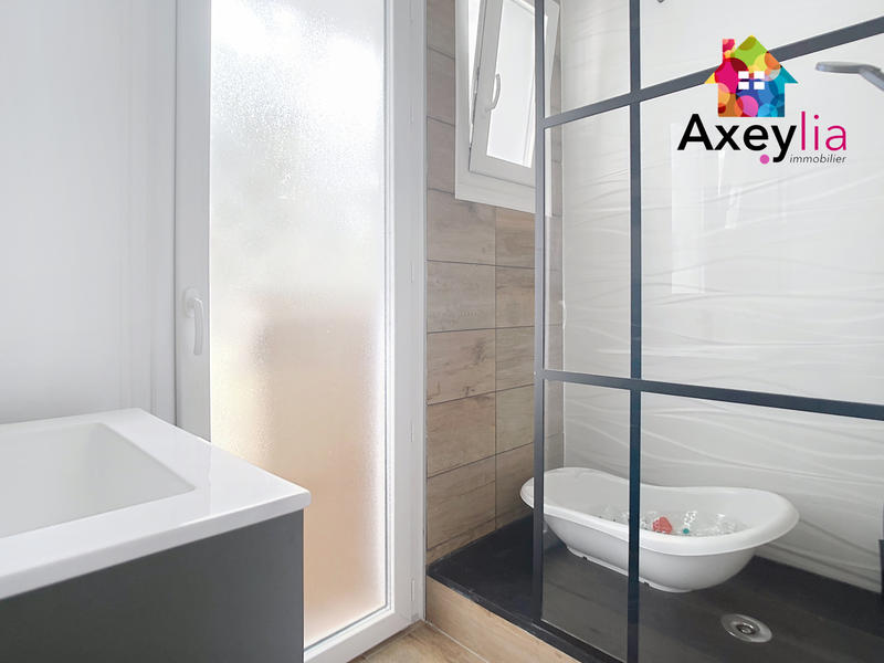 Appartement - 64 m² - 4 pièces