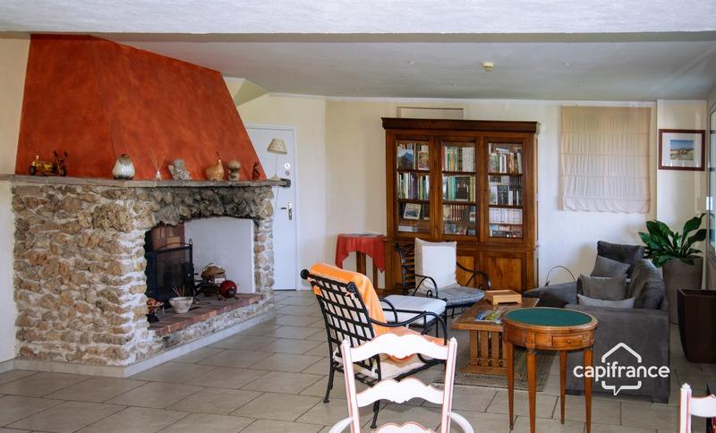 Maison - 351 m² - 16 pièces