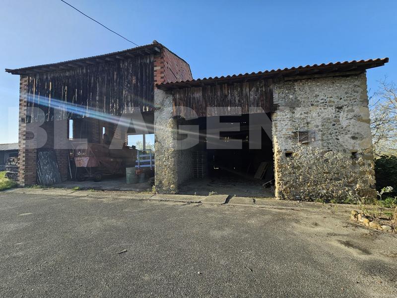 Maison - 200 m² - 9 pièces