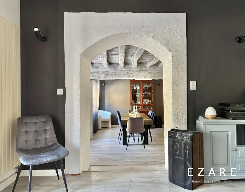 Maison - 231 m² - 8 pièces