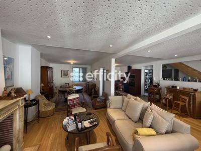 Maison de ville - 125 m² - 4 pièces