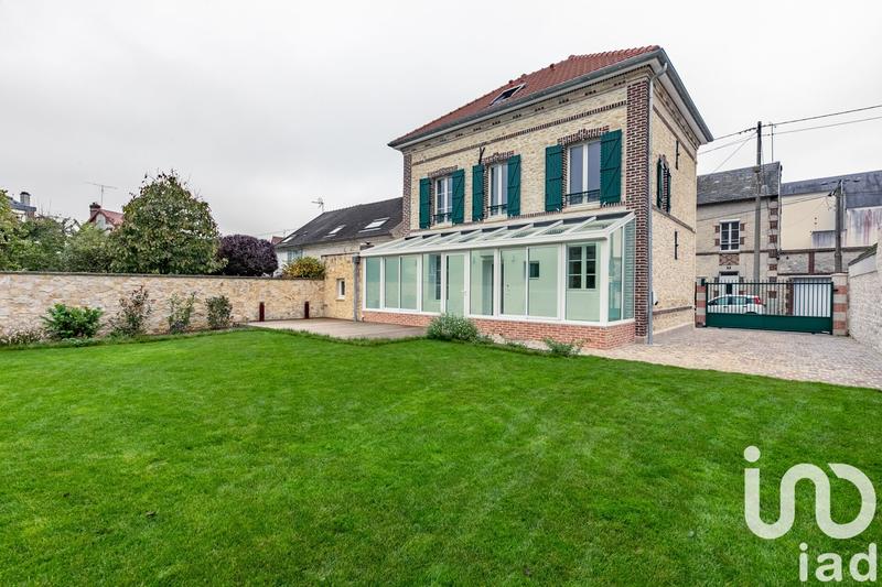 Maison - 140 m² - 6 pièces