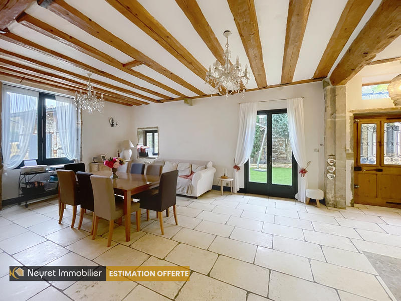 Maison - 267 m² - 6 pièces