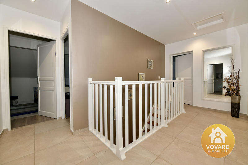 Maison - 127 m² - 6 pièces