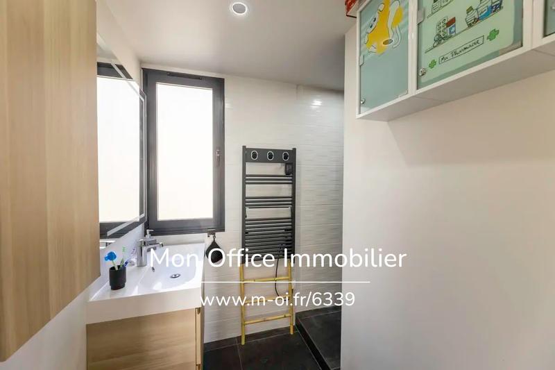 Maison - 81 m² - 5 pièces