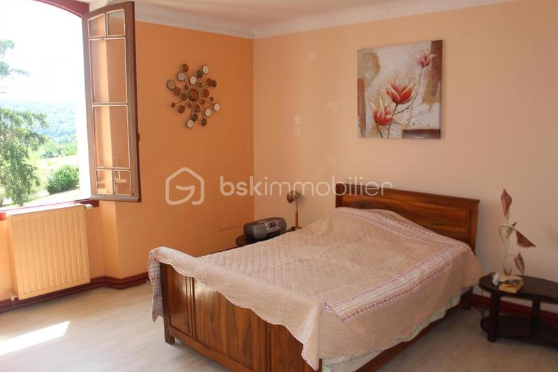 Corps de ferme - 230 m² - 7 pièces