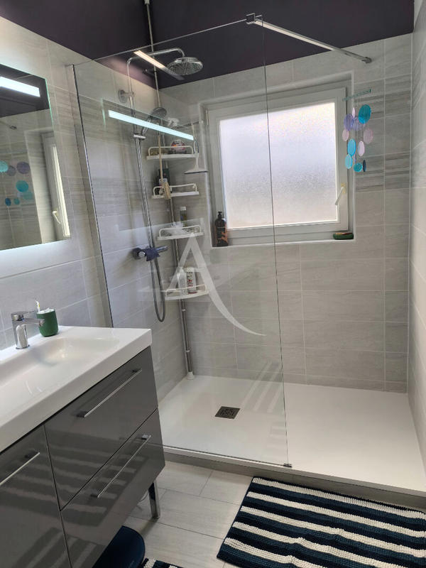 Maison - 158 m² - 6 pièces