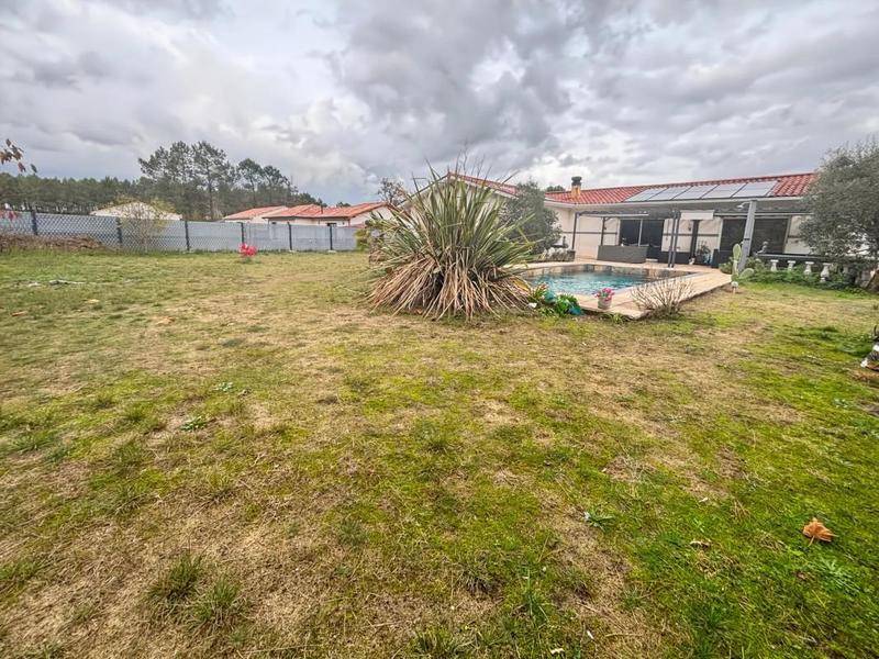 Maison - 147 m² - 7 pièces