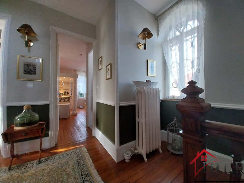 Maison de maîtres - 204 m² - 7 pièces