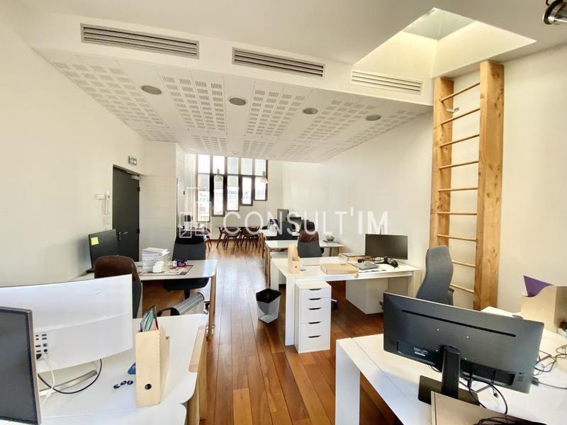 Bureau - 61 m² - 1 pièce