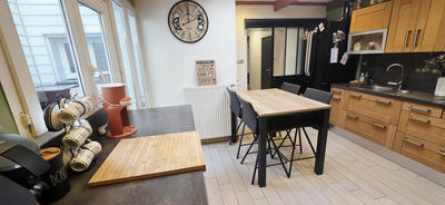 Maison - 98 m² - 5 pièces