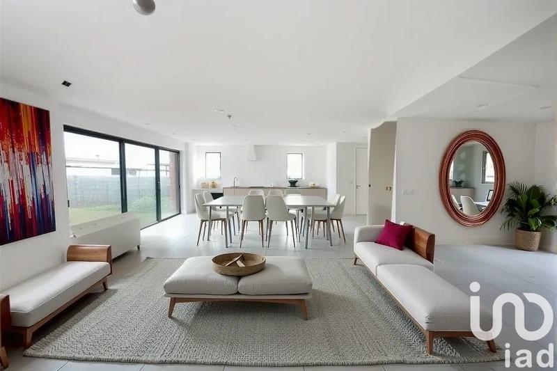 Maison - 150 m² - 7 pièces